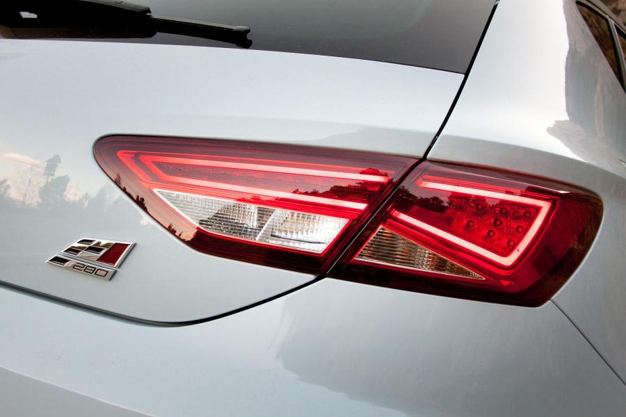  Seat Leon Cupra 280 2013 года  (фото 31 из 67)